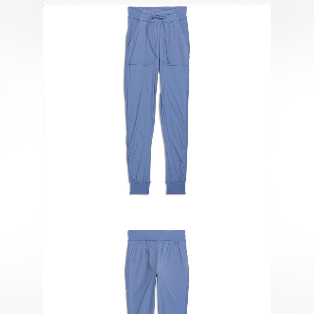 Lululemon beyond the studio jogger in waterdrop color  size 8 NWT